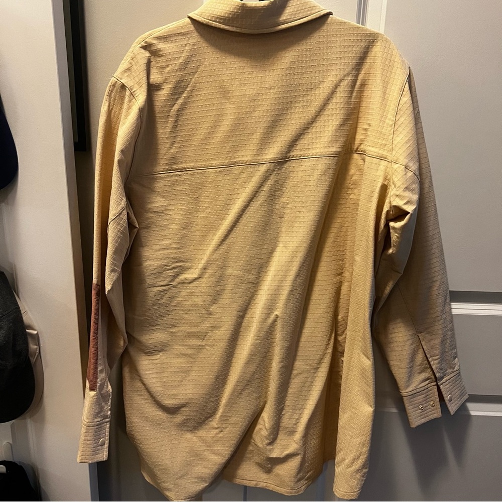 Lululemon Button Down / Jacket - Picture 4 of 4